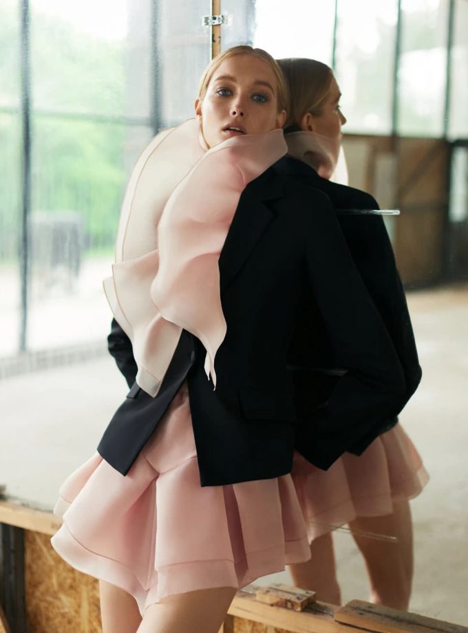 Black short fitted jacket